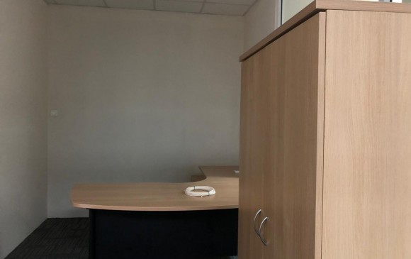  Unfurnished Renting - Office(s) - rose-hill  